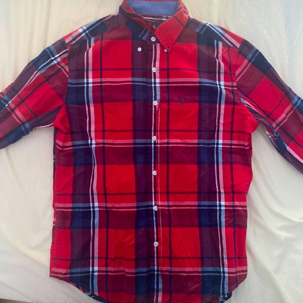 American Eagle Red Plaid Shirt Classic Fit Small